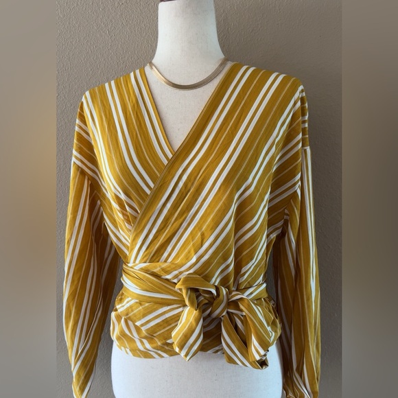 Striped wrap top with long sleeves - Picture 4 of 6